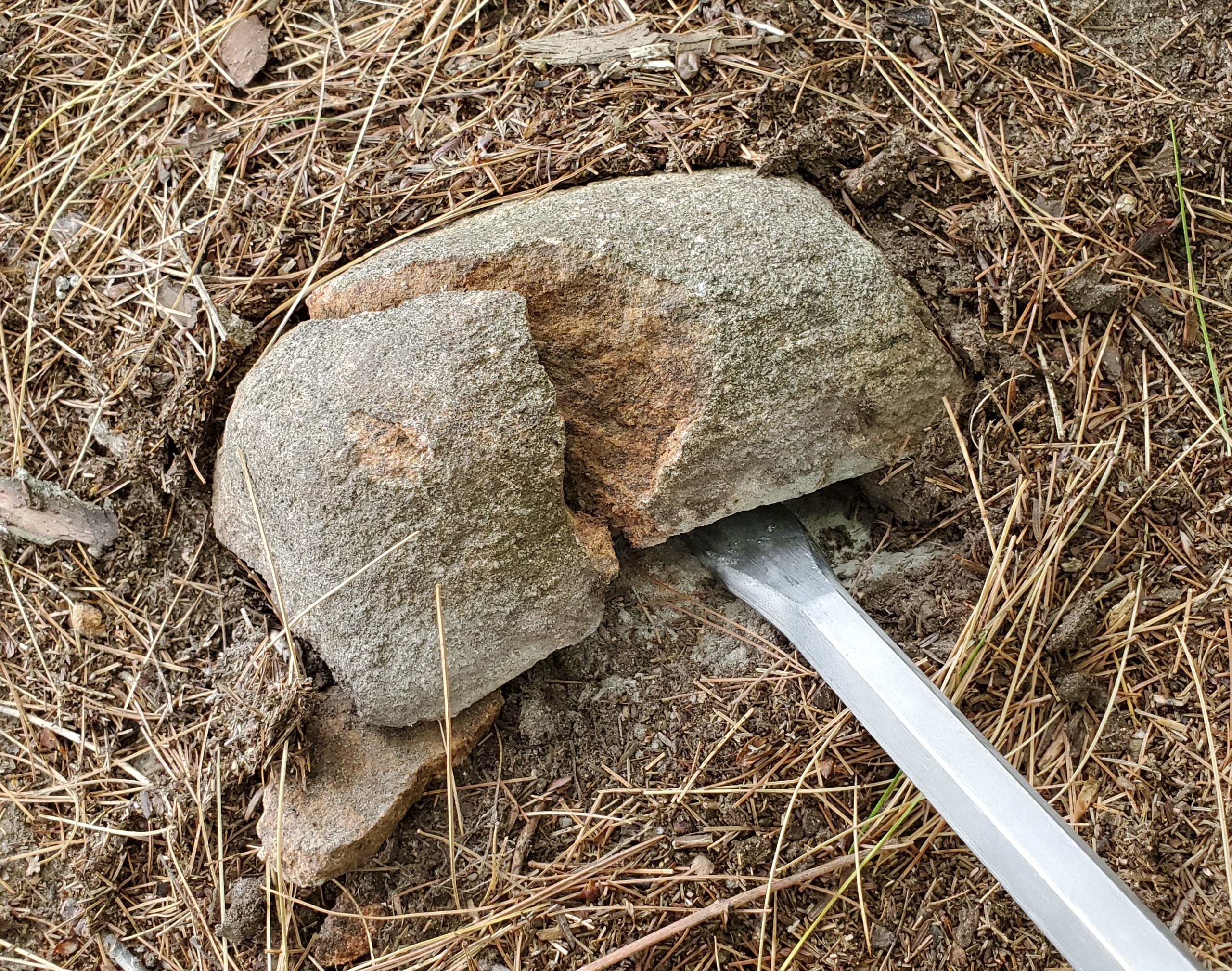 how-to-remove-large-rocks-from-your-lawn-buytoolbags